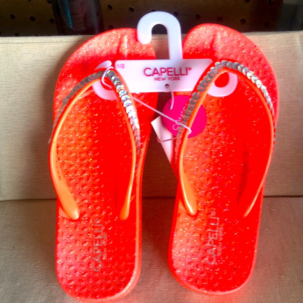 Girl’s Size 1/2 Capelli New York Flip Flops